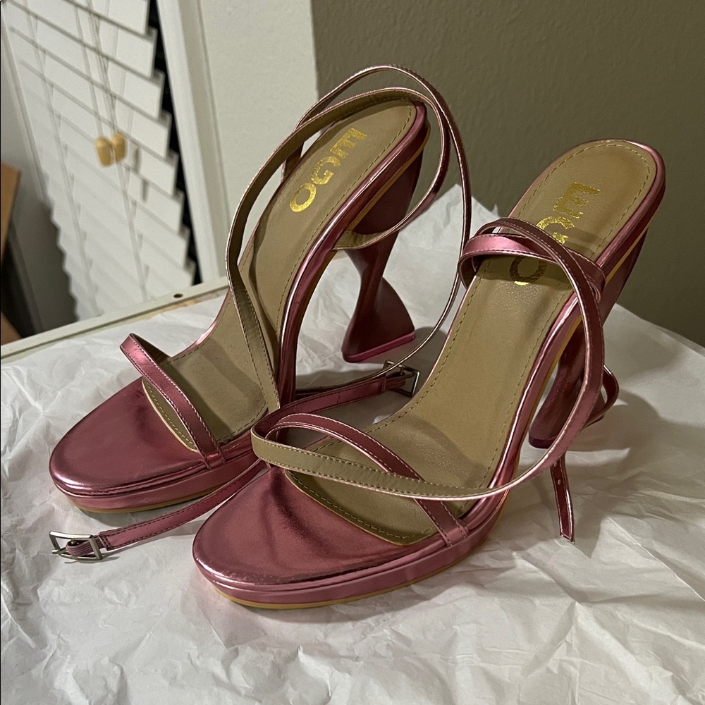 Elegant Pink Strappy Heels